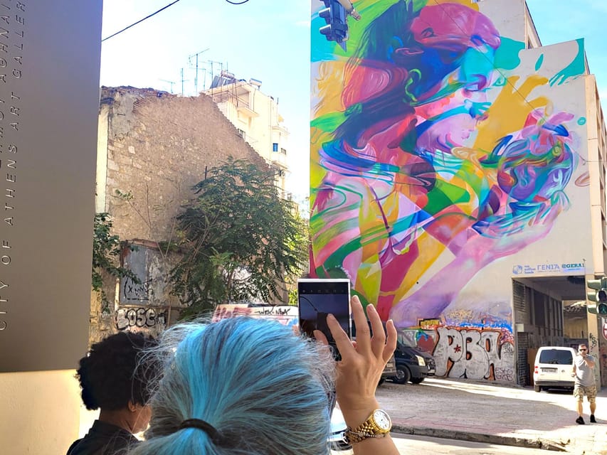 Athens: Street Art Treasure Hunt with Food Stop - Artists and viewpoints: what you should photograph on purpose