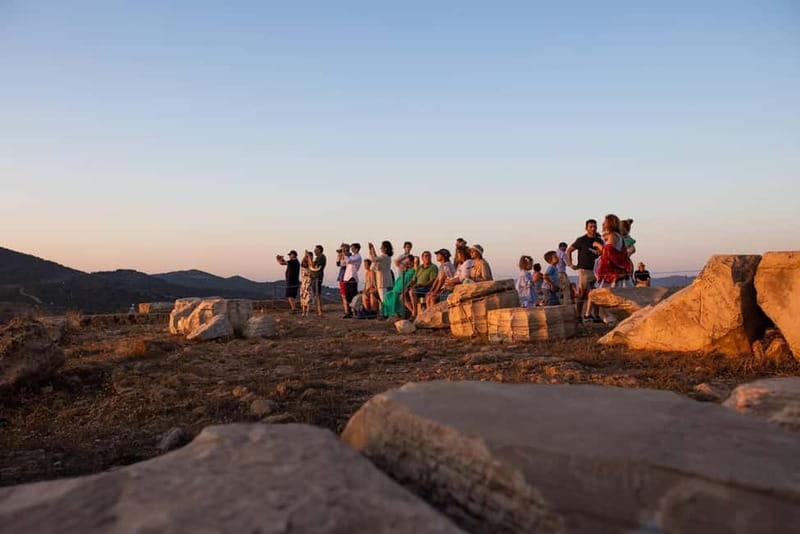 Athens: Sunset Tour to Cape Sounion & the Temple of Poseidon - Guide quality: archaeologist escort, English-only live narration, and in-app audio