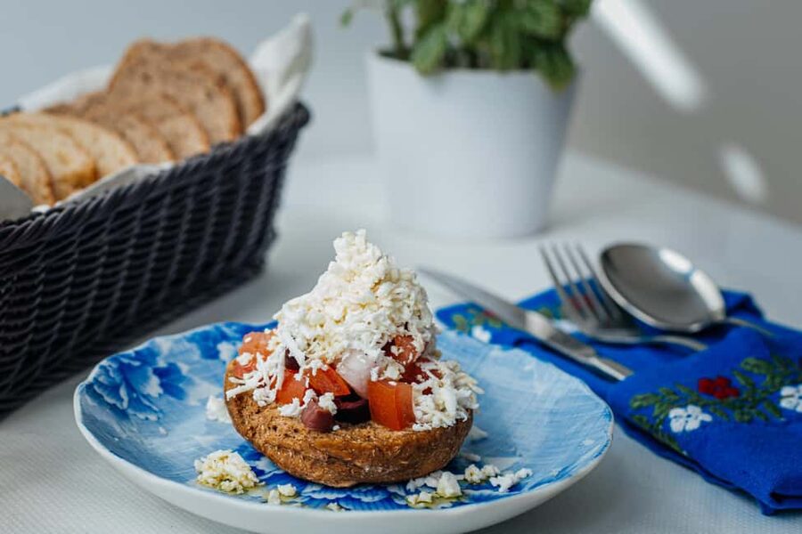 Athens: Taste of Five Signature Greek Dishes - Entering the Food: How Regional Greece Shows Up on Your Plate