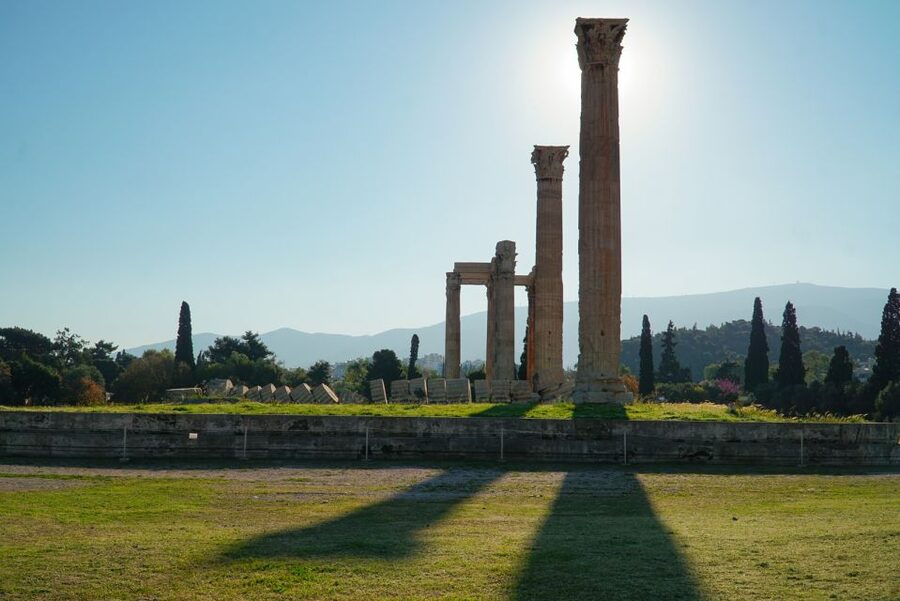 Athens: Temple of Olympian Zeus Ticket and Audio Tour - Getting In Smoothly With an E-Ticket, Then Starting Right Away