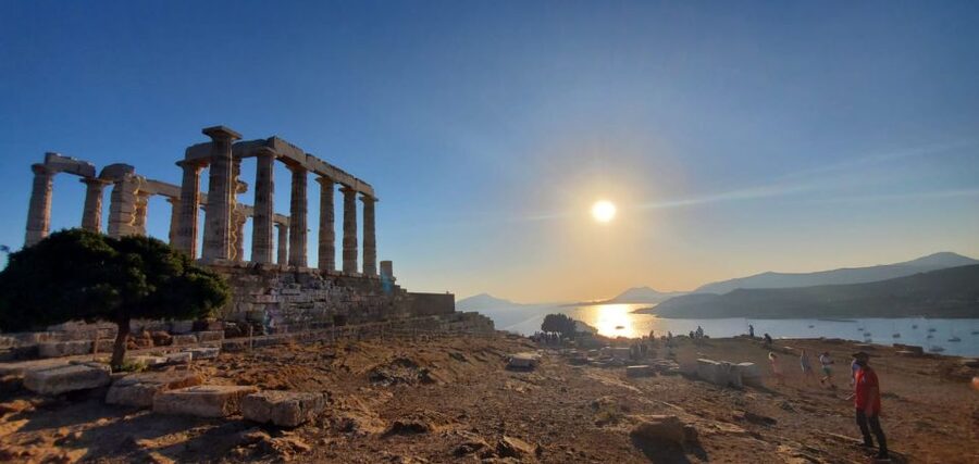 Athens: Temple of Poseidon and Cape Sounion Sunset Tour - What to bring so you can enjoy the cliff-edge views