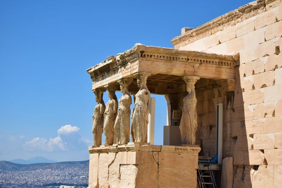 Athens: The Acropolis and Acropolis Museum Tour in Dutch - From Acropoli Metro to the hill, what this tour does well