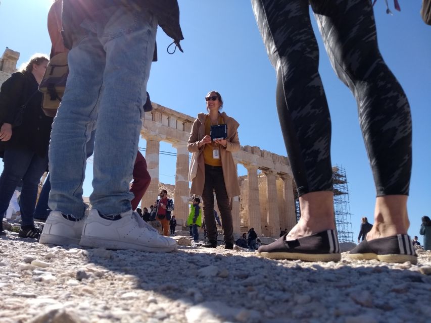 Athens: The Acropolis and Acropolis Museum Tour in Dutch - Climbing the sunny south slope: temples, myths, and how architects solved problems