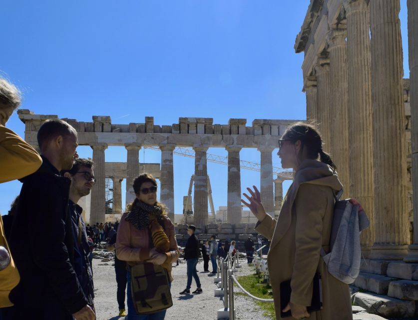 Athens: The Acropolis Guided Walking Tour in Dutch - Meeting at Metro Acropoli and what to expect before you climb