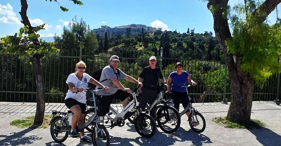 Athens tour with electric bicycle - Riding Athens on an electric bike, with a smart route
