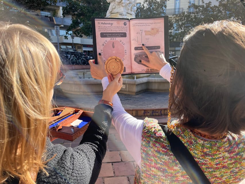 Athens: Treasure Hunt Walking Tour 'The Lost Library' - Picking up your treasure-map kit at Mastermind Athens