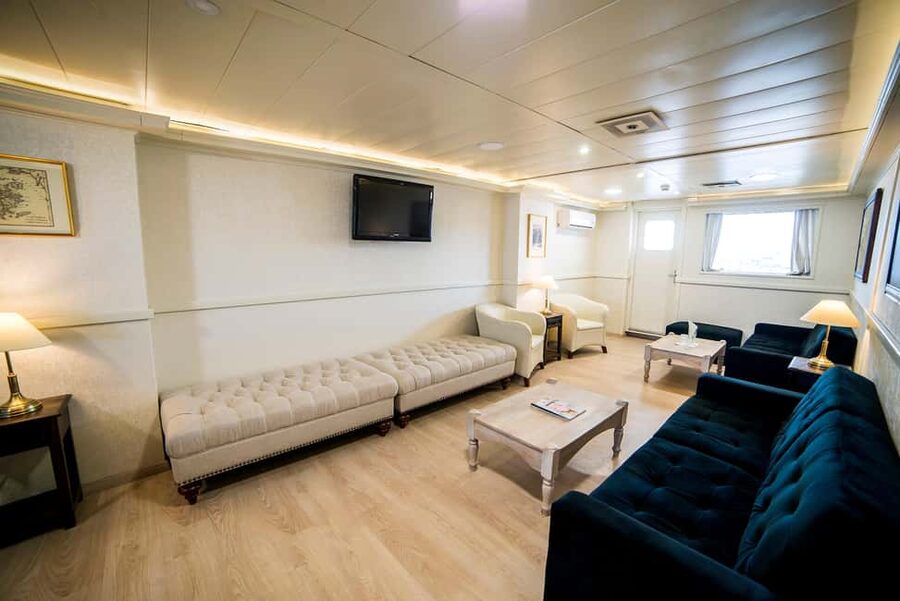 Athens: VIP Swimming Cruise to three islands - The route and timing: how the day flows from sea views to island time