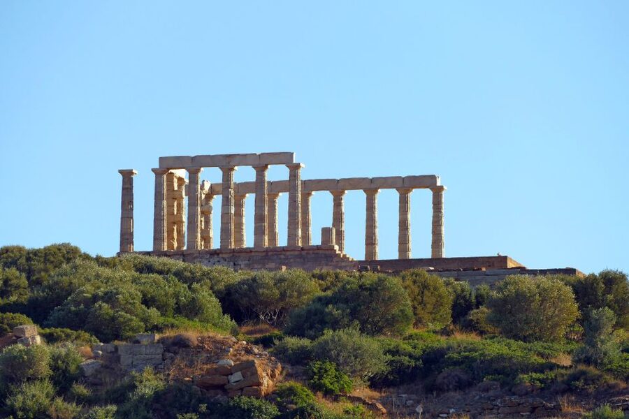Cape Sounion: Self-Guided Highlights Audio Tour - Temple of Poseidon: the part that pulls you in