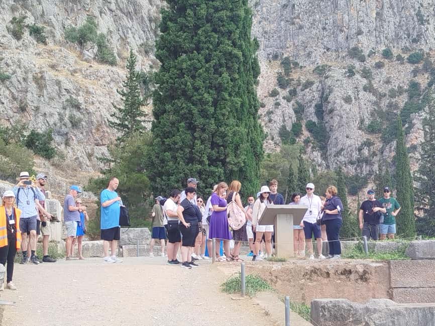 Delphi 2 Day Tour from Athens with Overnight in 4 Star Hotel - Day 1: The Bus Ride Through Levadia and Arachova to Delphi