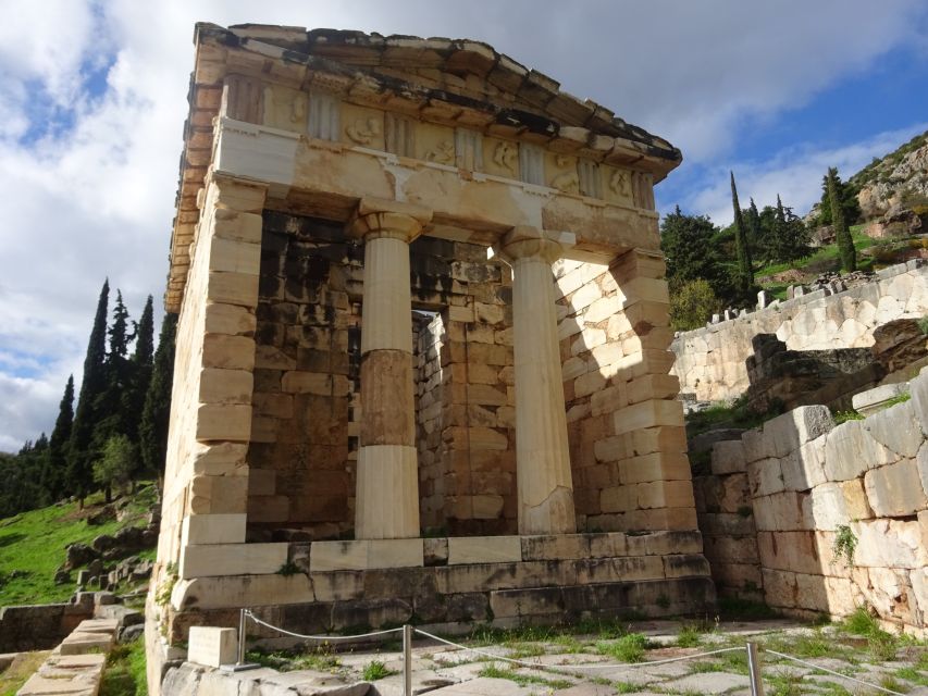 Delphi and Meteora: 2-Day Bus Tour from Athens - Key things to know before you go