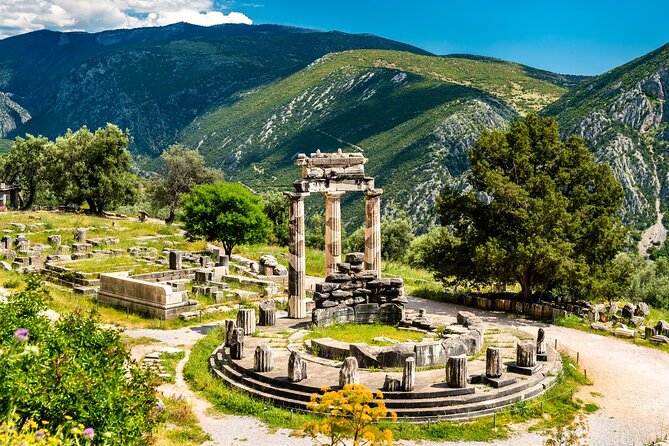 Delphi and Thermopylae Full Day Experience - Thermopylae Battlefield: Leonidas at the pass and the hot springs break
