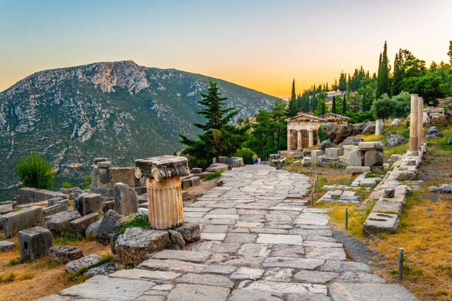 Delphi: Archaeological Site & Museum Ticket with Audio Tour - Audio Guide Workflow That Works: Download Offline, Then Keep It Simple