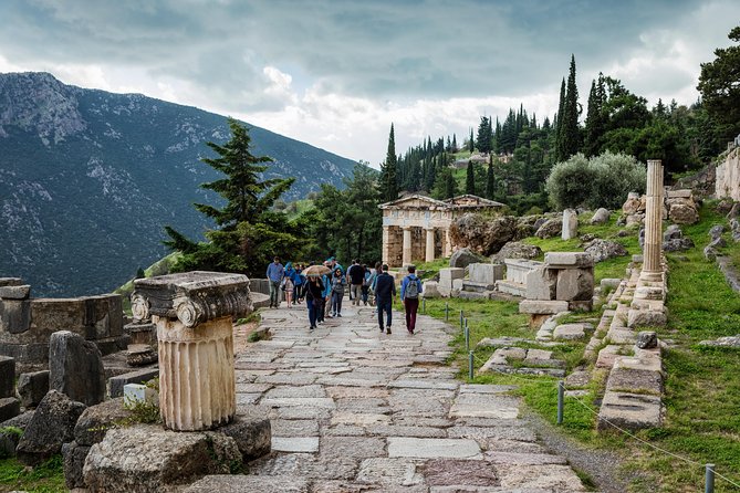 Delphi English Day Trip from Athens with Official Guide - Coach, Pickup, and Timing: Your Athens-to-Delphi Reality Check