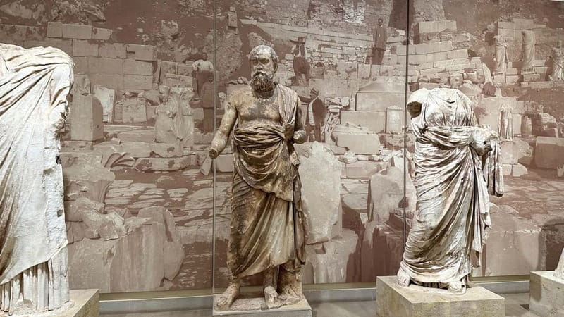 Delphi Navel Of Earth Hosios Loukas Full Day Private Tour - Booking Price, What You Get, and Where Value Comes From