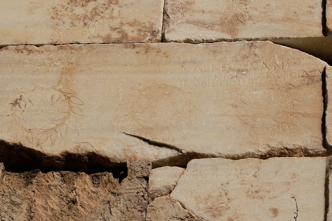 Delphi Private Full Day Tour from Athens - Arachova stop: quick photos and a mountain village break