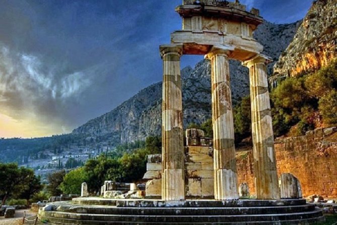 Delphi Private Full Day Tour from Athens - The road journey: Livadeia and the Mount Parnassus approach