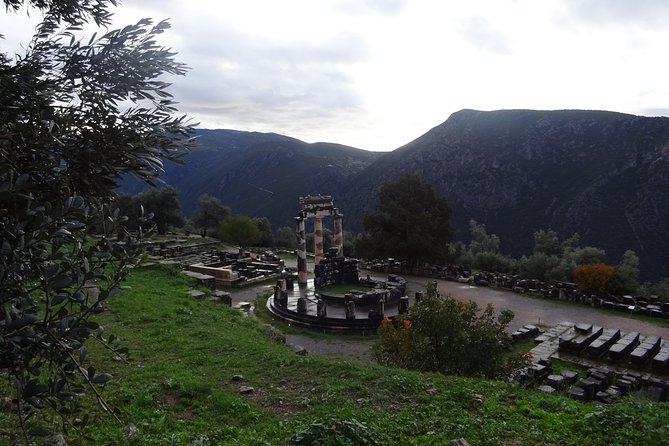 Delphi with Professional English Guide and Transportation - Arachova: The quick traditional village photo stop