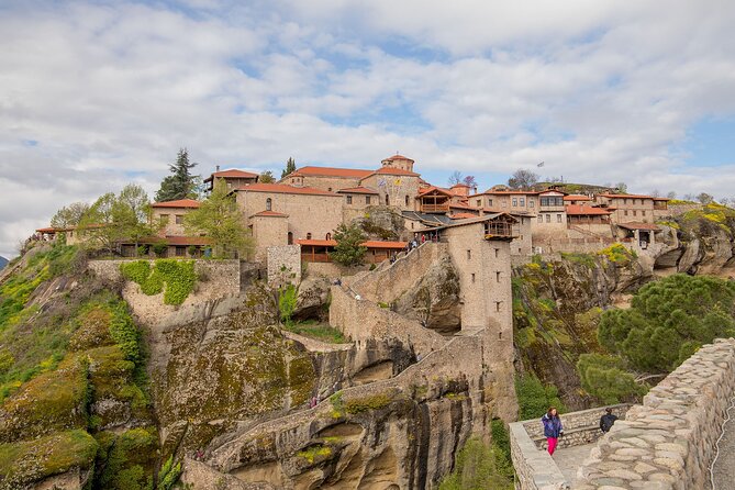 Discover Meteora's Monastic Heritage: Personalized Private Tour - Food, Timing, and the Little Details That Make It Work