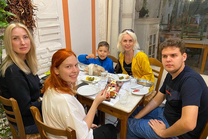Eat like an Athenian food tour of Athens - What you can expect to eat and drink (and why the mix is smart)