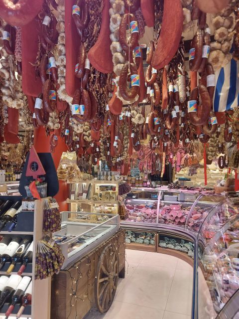 Food Experience in Athens including Unlimited Lunch - Psyri pauses: photos, a short break, and first tastes