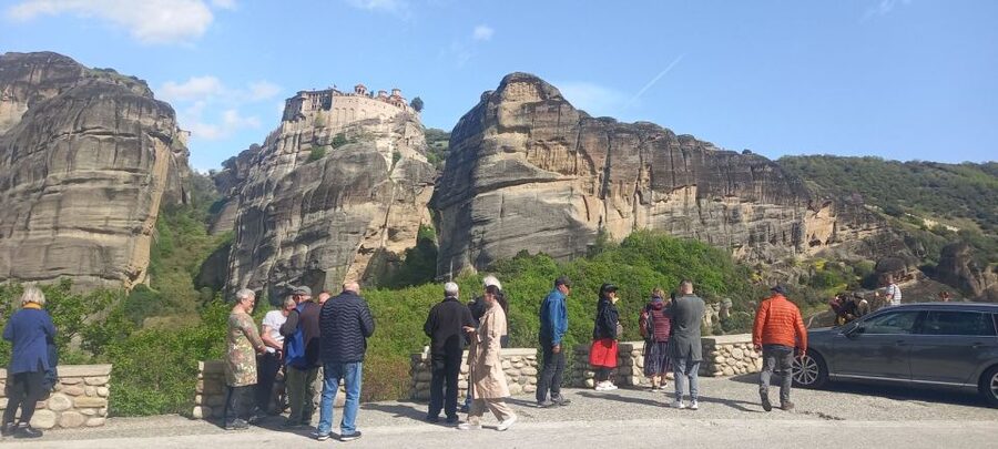From Athens: 2-Day Meteora Trip with Tansportation & Hotel - Day 1: Sunset Tour, rock views, and the monastery entry plan