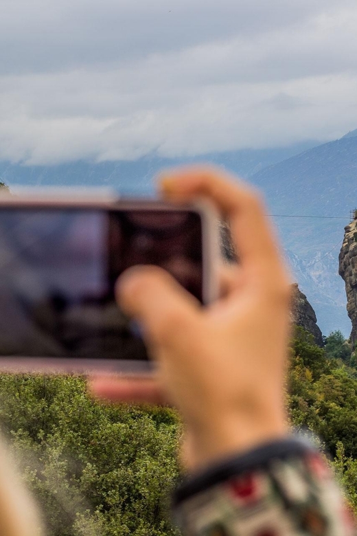 From Athens: 2 Days Meteora, Thermopylae & Delphi Tour - Sunset vs. midday Meteora: pick the light you want