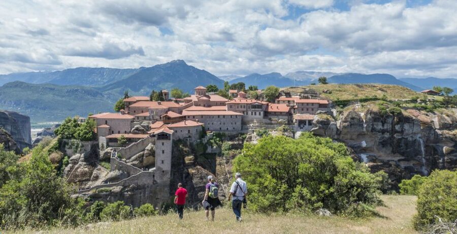 From Athens: 3-Days Meteora with small size local tours - Day 2 choice: hiking among rock giants or a half-day monastery highlights route