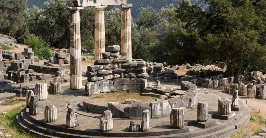 From Athens: 4-Day Peloponnese, Delphi, and Meteora Tour - The route: Peloponnese, Delphi, and Meteora in a tight 4 days