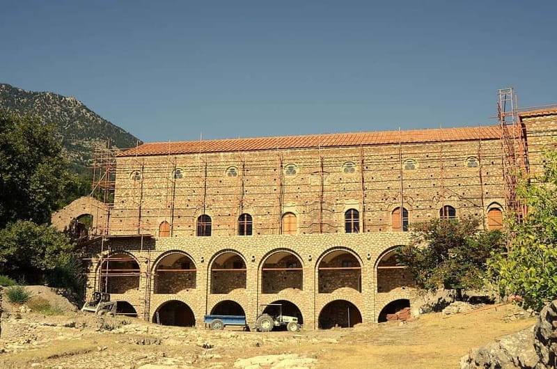 From Athens: Ancient Sparta and Nemea Wine Country Day Trip - Private logistics: comfort, A/C, WiFi, and why your driver matters