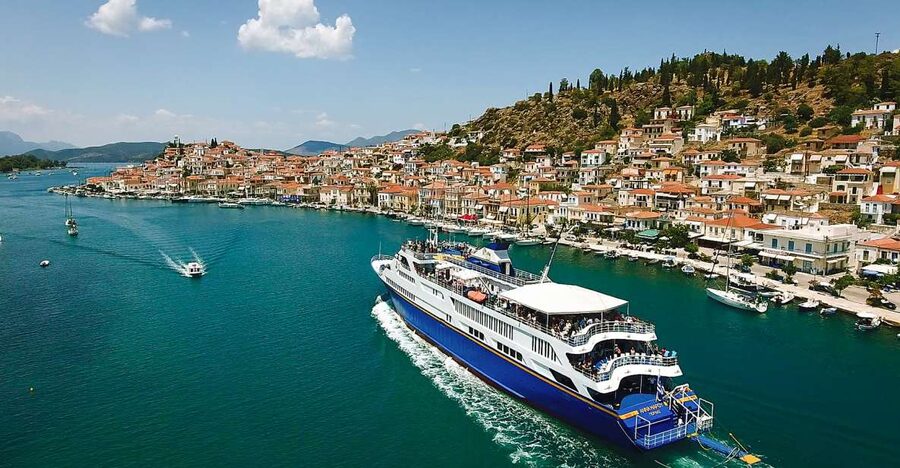 From Athens: Day Cruise of the Saronic Islands - What you actually get on board: lunch, time, and the reality of a crowded day
