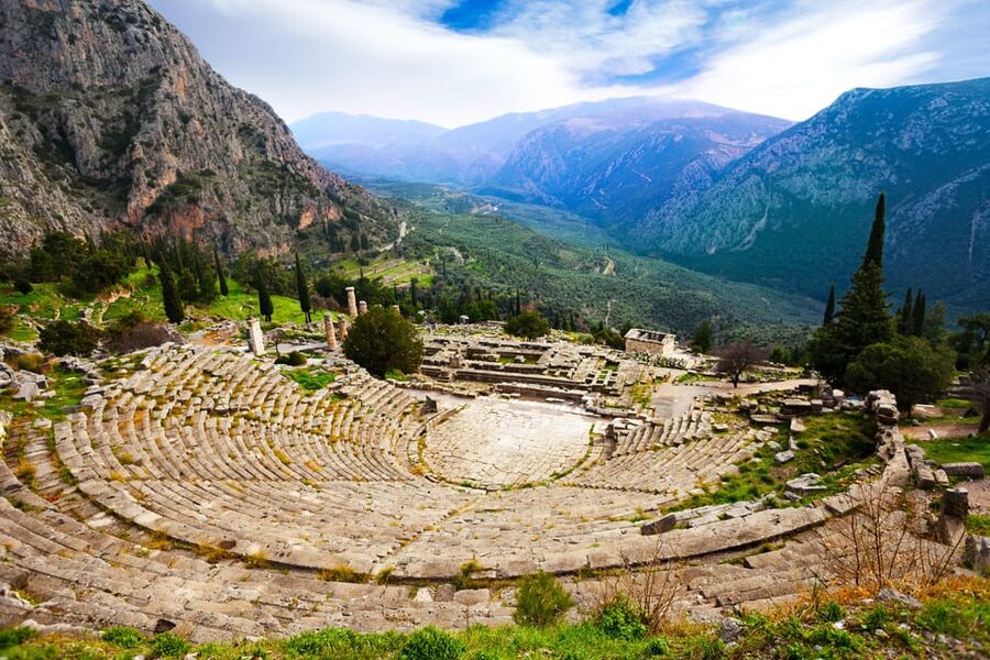 From Athens: Delphi and Arachova Private Tour - Delphi Archaeological Museum: the payoff of the extra hour indoors