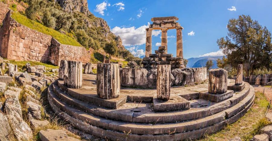 From Athens: Delphi Full Day V.R. Audio Guided Tour - The Bus Day Trip Format That Keeps the Whole Thing Calm