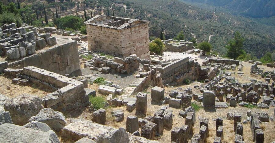 From Athens: Full Day Private Tour of Delphi - Why Delphi still feels like the center of the ancient world