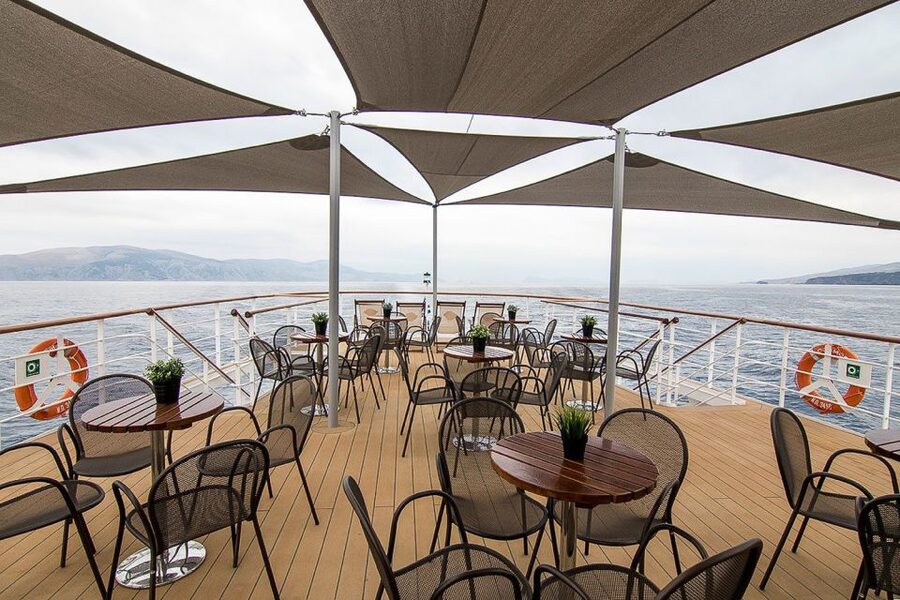 From Athens: Hydra, Poros & Aegina Cruise with Buffet Lunch - The Saronic Gulf Crossing, and When Lunch Actually Happens