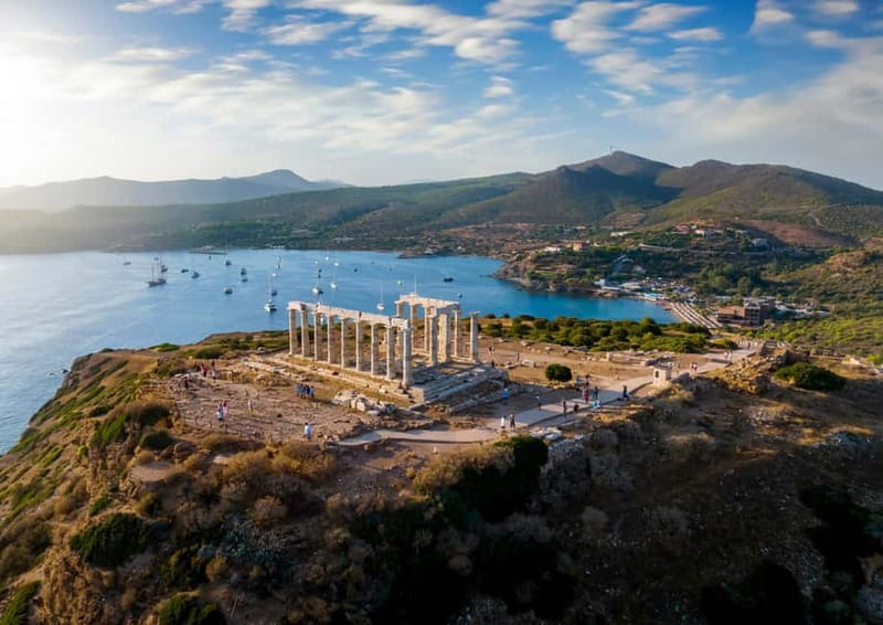 From Athens: Lake Vouliagmeni Spa & Temple of Poseidon Tour - The driver effect: English-speaking context that makes stops click