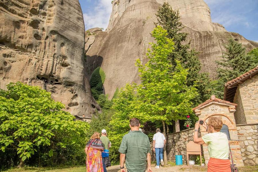 From Athens: Meteora Monasteries and Hermit Caves Tour - Key things I’d zoom in on