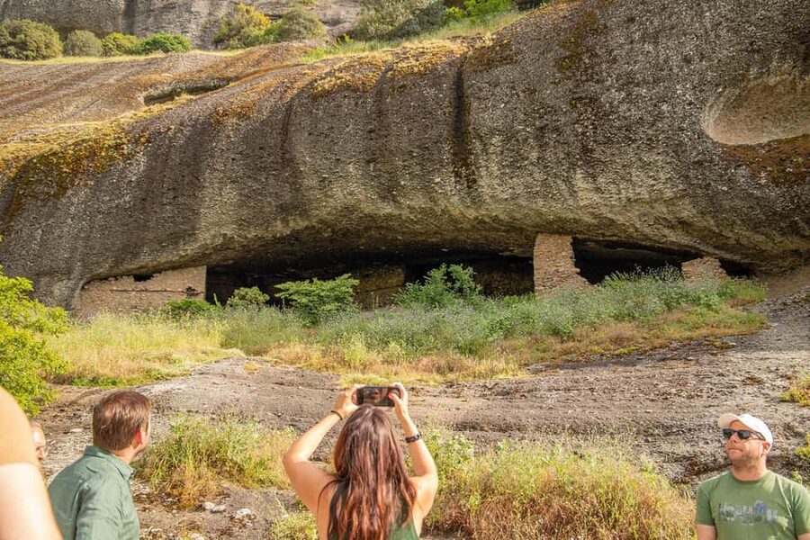 From Athens: Meteora Monasteries and Hermit Caves Tour - Badovas hermit caves: the solitude stop that adds depth