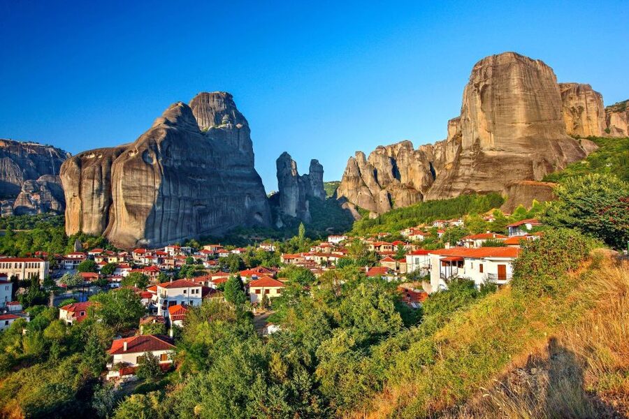 From Athens: Private Full-Day Meteora and Kastraki Tour - Kalabaka and the approach: turning the long drive into the right kind of anticipation