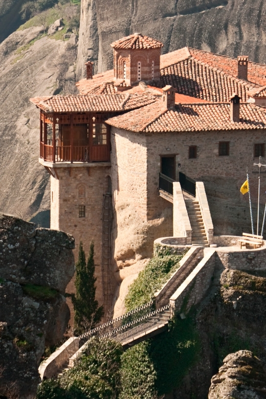 From Athens: Two-Day Guided Tour to Meteora - Getting from Athens to Kalambaka: the real logistics