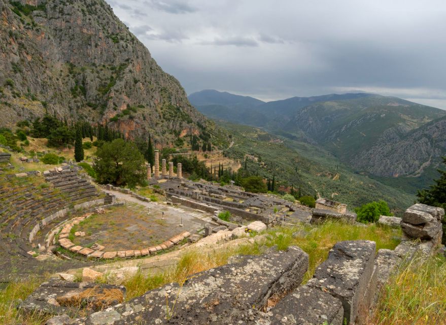 ''Full-Day Tour of Delphi-Monastery Hosios Loukas- Livadia'' - Licensed guide or driver-only: how to decide