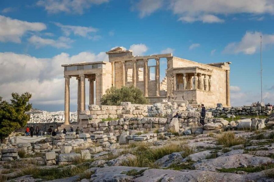 Guided walking tour of Acropolis with transportation - The A/C coach city circuit, what you actually gain