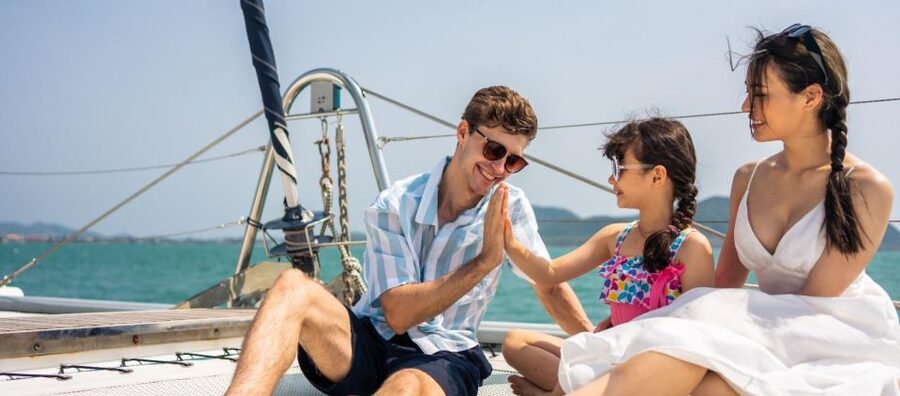 Half-Day Athens Cruise: Swim Stop,Lunch, and Drinks Included - What to bring, and what not to bring