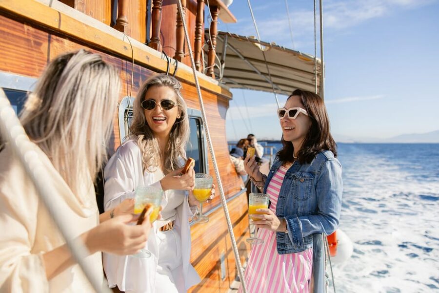 Half-Day Athens Cruise: Swim Stop,Lunch, and Drinks Included - The Athenian Riviera sail: scenic time without sensory overload