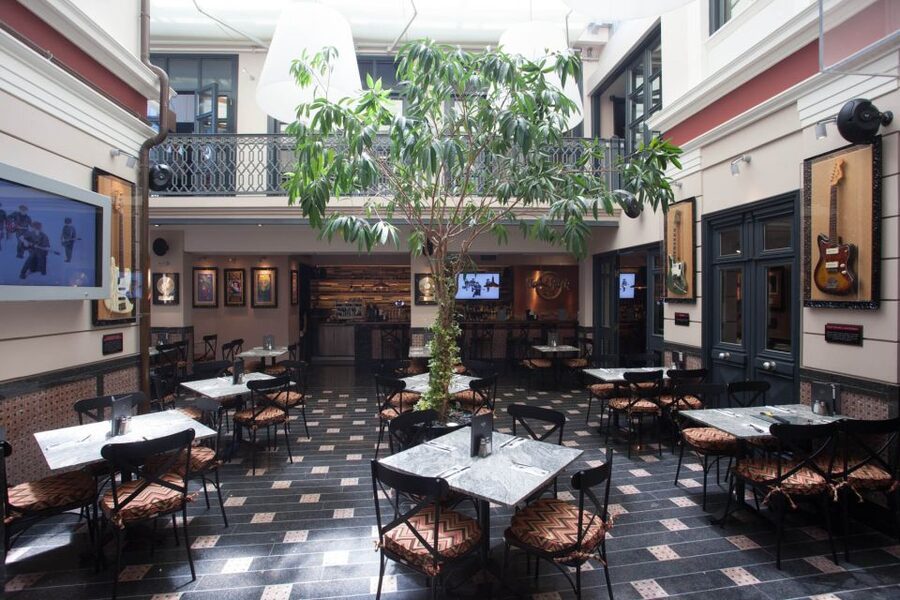 Hard Rock Cafe Athens with Set Menu for Lunch or Dinner - Service style in a 75-minute, small-group meal
