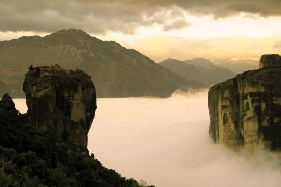 Kalabaka: Meteora Monasteries Minibus Tour with Photo Stops - Key Things You Will Notice on This Meteora Minibus Tour