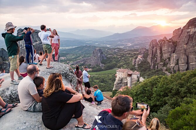 Majestic Sunset Meteora Tour with Local Guide - Getting picked up in Kalabaka or Kastraki, and why timing matters