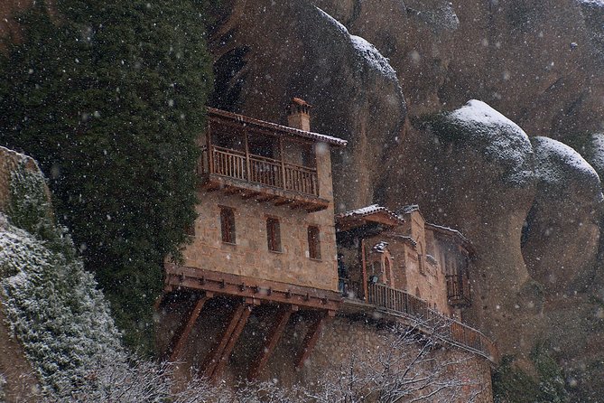 Meteora All Monasteries Tour with Photo Stops - Meteora in 4 Hours: What This Tour Gives You (And What It Does Not)