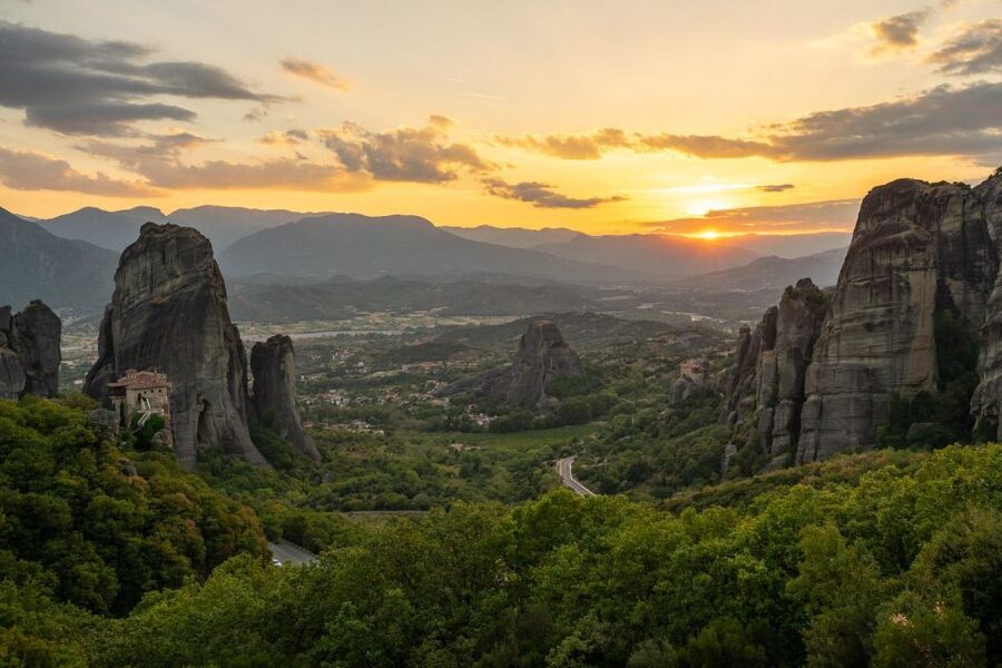 Meteora Evening Tour with Breathtaking Sunset View - Bandovas hermit caves: rock living from the earliest monks