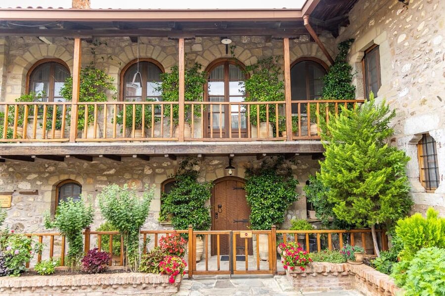 Meteora Monasteries "Byzantine Walks" From Thessaloniki - Getting There: The 3-Hour Coach Ride and Why It Works