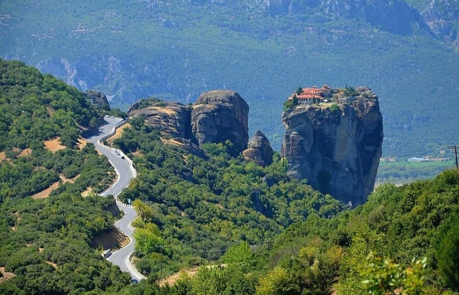 Meteora Monasteries: Full Day Tour from Athens - Meteora Monasteries, high on the rocks, and why this trip works